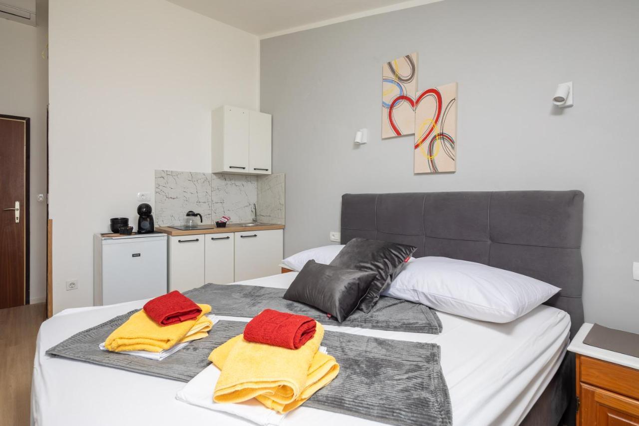 Beach Apartments Borovina Stanici Exterior foto